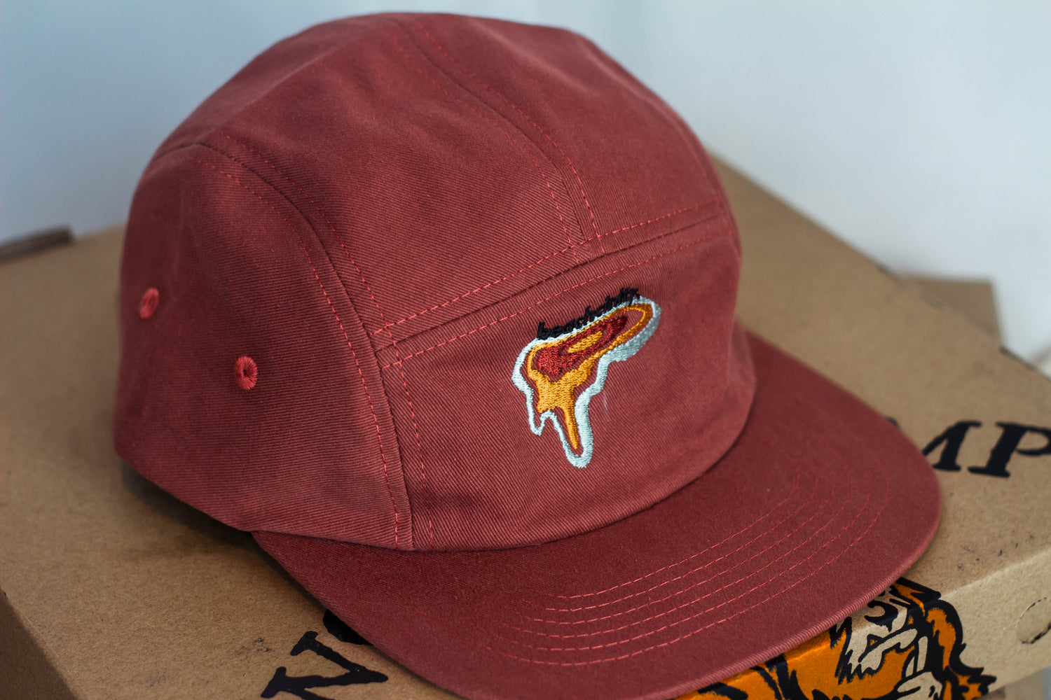 BEACHCINITY 5-PANEL HAT (CORAL)