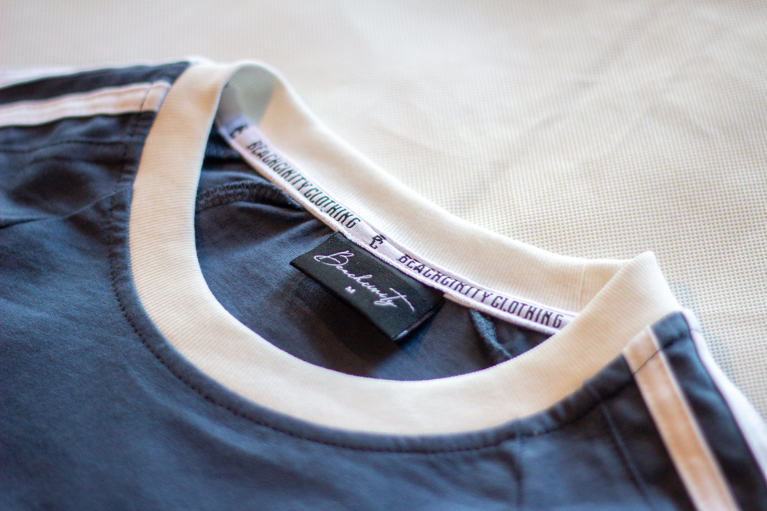 FINEST LINE TEE
